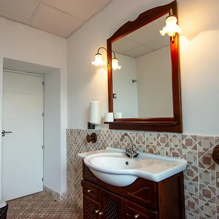 公寓 Rentalsevilla Mauricio